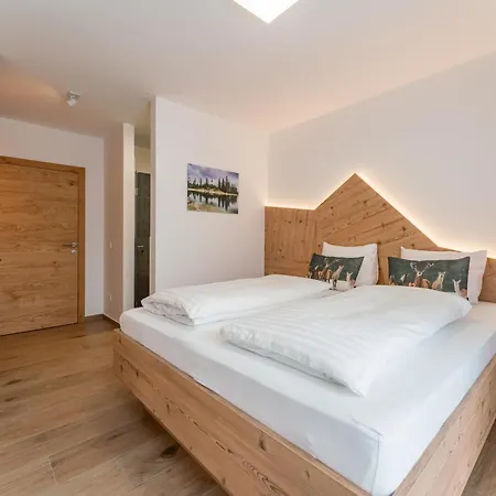 Grebenzen Edelweiss Nyaraló